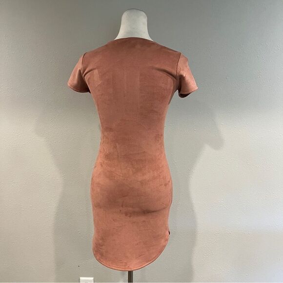 Windsor Tan sexy deep lace up v-neck short sleeve Mini velvet Dress size xs - Picture 6 of 12